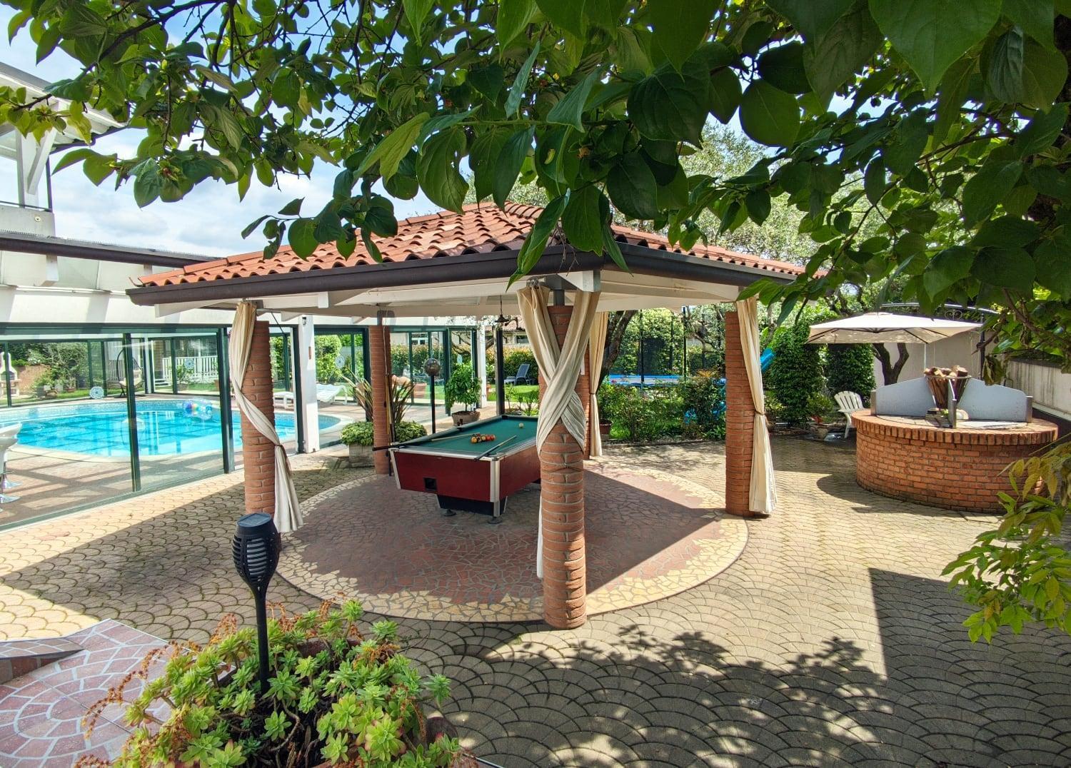 Fontana Oasis Apartments 카스텔누보델가다 외부 사진
