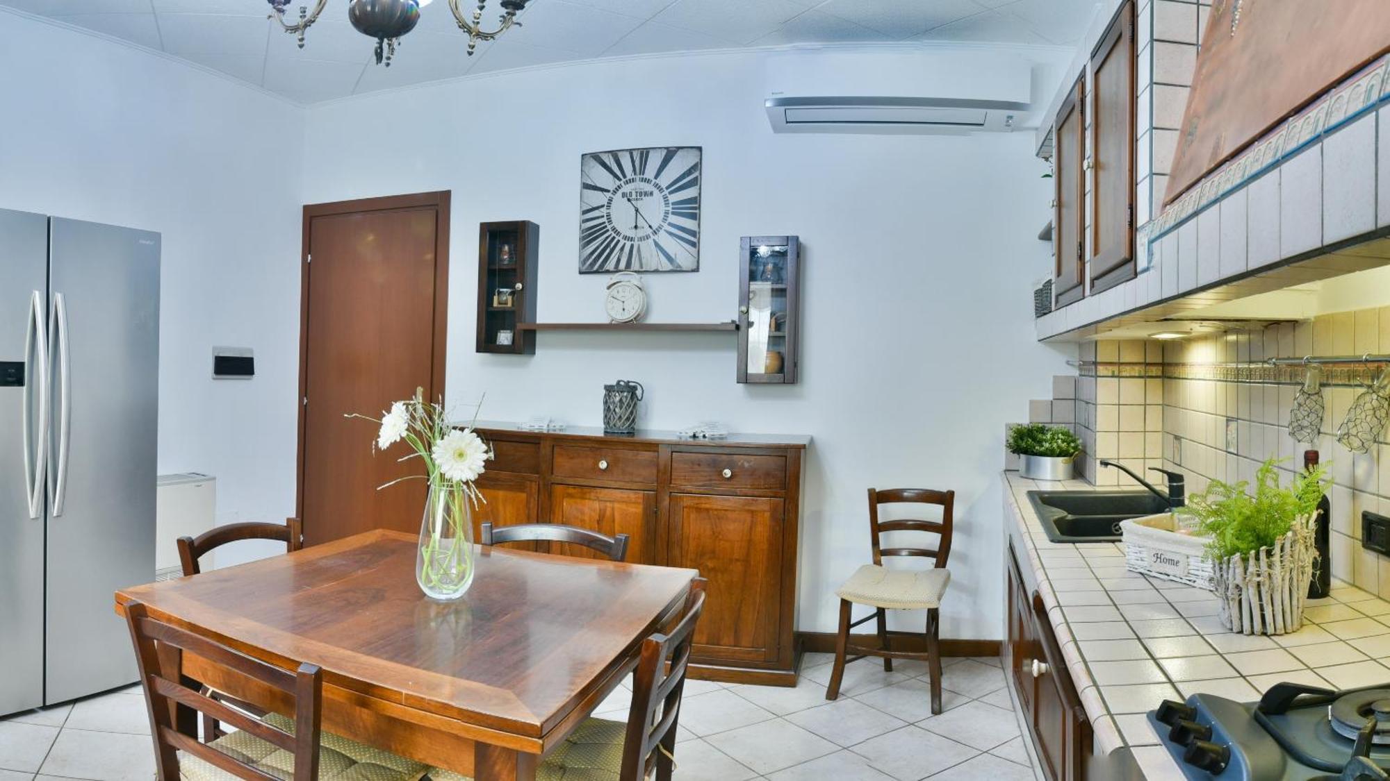 Fontana Oasis Apartments 카스텔누보델가다 외부 사진